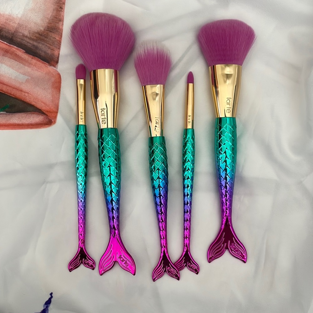 Tarte limited edition minutes to mermaids brush set